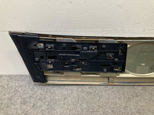 ムーヴ LA150S/LA160S 純正 前期 フロント グリル/ラジエーターグリル 53105-B2251 メッキ ダイハツ(148789)