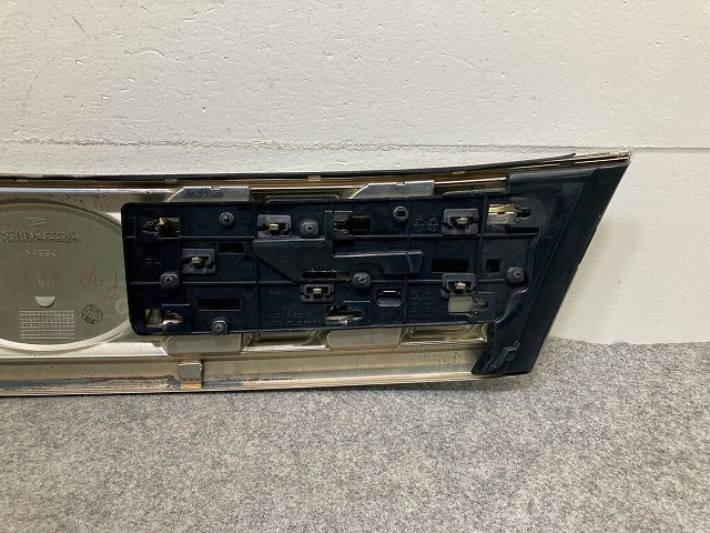 ムーヴ LA150S/LA160S 純正 前期 フロント グリル/ラジエーターグリル 53105-B2251 メッキ ダイハツ(148789)