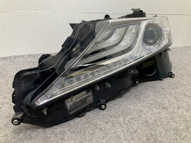 カムリ 70系/AXVH70/AXVH75 純正 前期 左 ヘッドライト/ランプ LED 刻印Y KOITO 33-233 81185-33E11 トヨタ(148803)