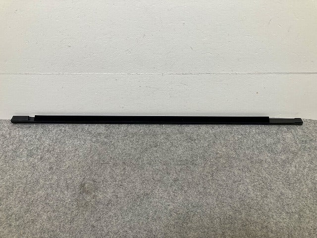 新品!トゥーラン 1T系 2004~ 純正 右 リア ドア ベルトモールアウター メッキ フォルクスワーゲン(148815)
