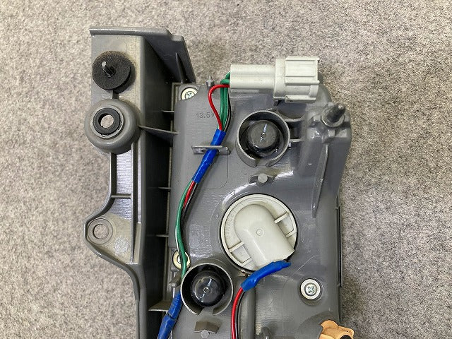 エルグランド ハイウェイスター E52/PE52/PNE52/TE52/TNE52 純正 前期 左 テールランプ/ライト/レンズ LED STANLEY P8960 日産(148819)