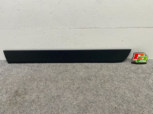 新品!A4(B6/B7) 8E系 純正 左 リア ドア モール/プロテクター ロア 8E0.853969 8E08539697DL アウディ(148822)