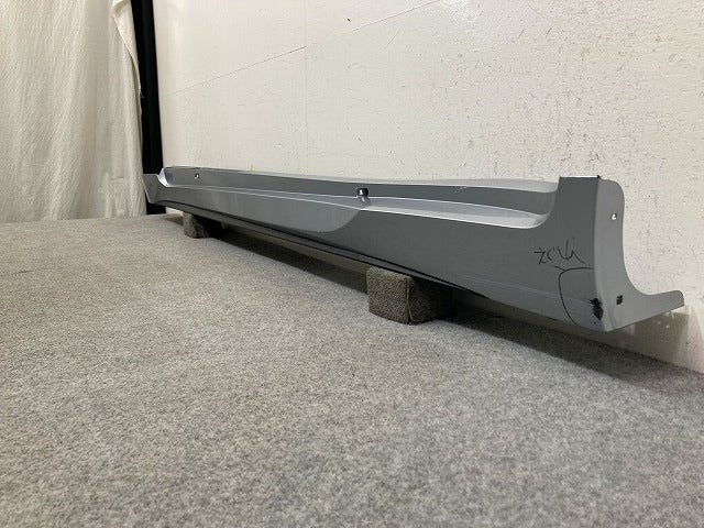 IS ASE30/AVE30/AVE35/GSE30/GSE31/GSE35 純正 後期 左 サイドステップ/サイドスカート 75860-53050 ソニック 1L2 レクサス(148849)
