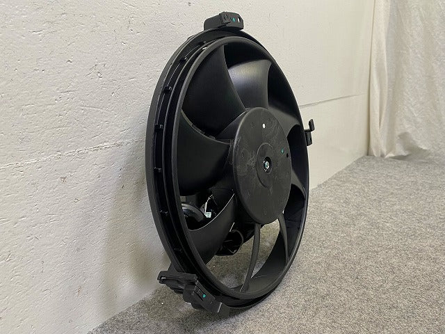 新品!パサート 3B系 社外 電動ファン COOLXPERT 002-60-01182 フォルクスワーゲン(148858)