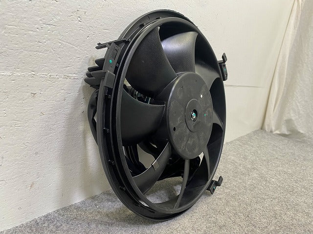 新品!パサート 3B系 社外 電動ファン COOLXPERT 002-60-01182 フォルクスワーゲン(148859)