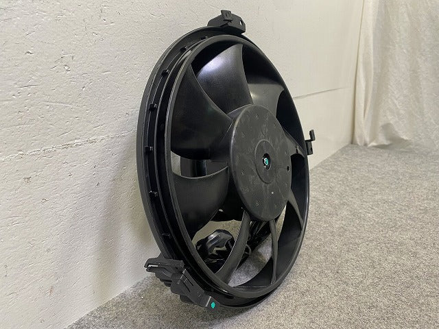 新品!パサート 3B系 社外 電動ファン COOLXPERT 002-60-01182 フォルクスワーゲン(148860)