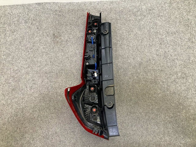 ルーミー/タンク/ジャスティ M900A/910A/900F/910F 純正 前期 右テールランプ/ライト ハロゲン 刻印M KOITO 220-69047 81551-B1190(148878)