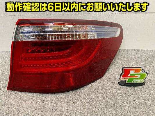 LS/LS460 USF40/USF41/USF45/USF46/UVF45/UVF46 純正 前期 右 テールランプ/ライト/レンズ LED KOITO 50-89 レクサス(148888)