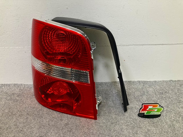新品!トゥーラン 1T系 2004~ 純正 左 テールランプ/ライト/レンズ LED HELLA 1T0 945 257 1T0 945 095 G フォルクスワーゲン(148901)