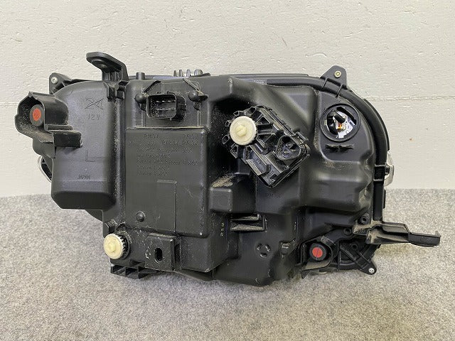タント LA650S/LA660S 純正 左 ヘッドライト/ランプ LED レベライザー 刻印01 KOITO 100-69074 ダイハツ(148903)