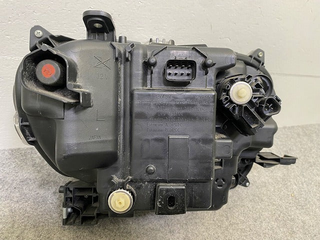 タント LA650S/LA660S 純正 左 ヘッドライト/ランプ LED レベライザー 刻印01 KOITO 100-69074 ダイハツ(148903)
