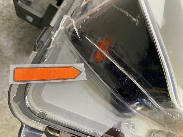 ウェイク LA700S/LA710S 純正 左 ヘッドライト/ランプ LED レベライザー 刻印A1 STANLEY W2664 ダイハツ(148904)