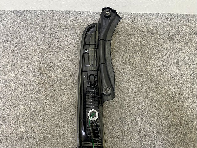 ムーヴ カスタム LA100S/LA110S 純正 右 テールランプ/ライト/レンズ LED ICHIKOH D098 ダイハツ(148905)