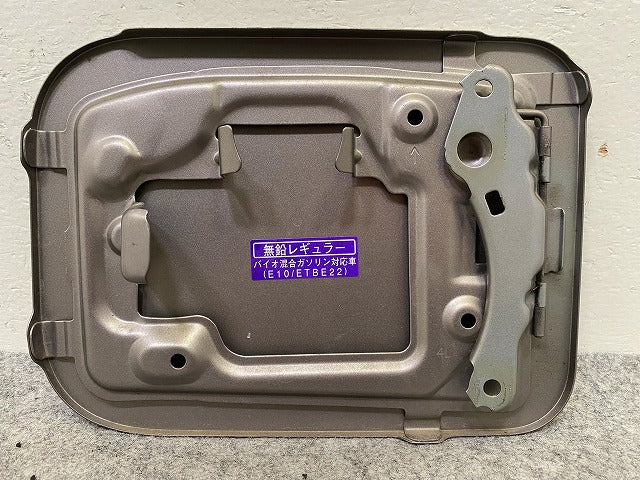 ヴォクシー/ノア/エスクァイア ZRR80/ZRR85/ZWR80 純正 フューエルフィラ オープニング リッド 77350-28050 ブロンズ 4V8 トヨタ(148910)