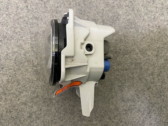 ダイハツ/トヨタ/ホンダ/スバル/スズキ 汎用 LA150S LA800S/M900A/ZN6/JF1 純正 左 フォグランプ LED KOITO 114-11092 81220-B2460(148911)