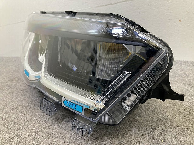 ポロ/POLO AW系/AWCHZ/AWDAD 純正 右 ヘッドライト/ランプ LED VALEO 2G2 941 006/73669524 フォルクスワーゲン(148932)