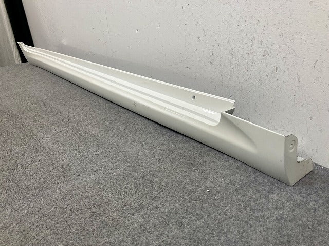 クラウン 200系/GRS200/GRS201/GRS202/GRS203/GRS204 純正 右 サイドステップ/サイドスカート 75850-30290 ホワイトパール 062(148952)