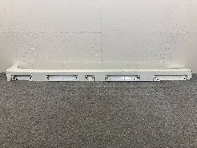 クラウン 200系/GRS200/GRS201/GRS202/GRS203/GRS204 純正 右 サイドステップ/サイドスカート 75850-30290 ホワイトパール 062(148952)