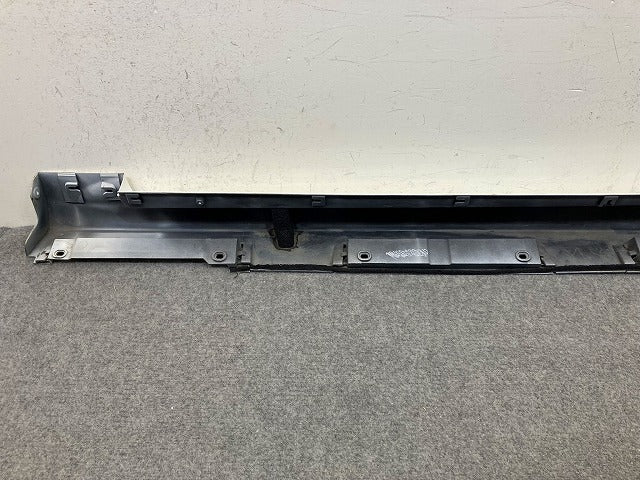 クラウン 200系/GRS200/GRS201/GRS202/GRS203/GRS204 純正 右 サイドステップ/サイドスカート 75850-30290 ホワイトパール 062(148952)