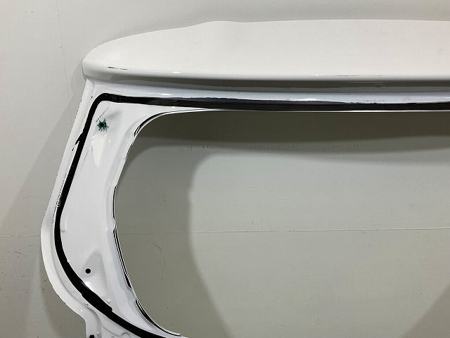 ジャンク!ヤリス KSP210/MXPA10/MXPA15/MXPH10/MXPH15 MXPH14/MXPH17 純正 リアゲート/バックドア/リアハッチ ホワイト 040 トヨタ(148973)