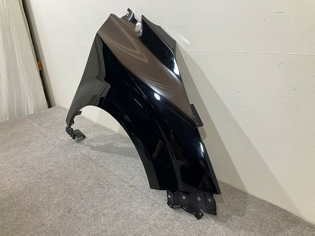 オーラ/AURA FE13/FSNE13 純正 右 フロント フェンダー スーパーブラック KH3 日産(148983)