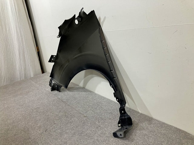 オーラ/AURA FE13/FSNE13 純正 右 フロント フェンダー スーパーブラック KH3 日産(148983)
