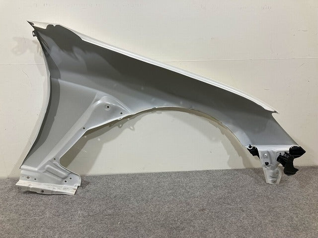 GR86/ハチロク ZN8 純正 左 フロント フェンダー クリスタルホワイトパール K1X トヨタ(148985)
