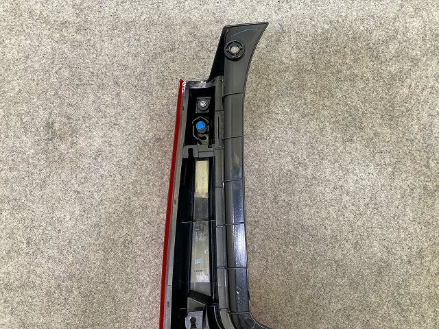 ムーヴ LA150S/LA160S 純正 右 テールランプ/ライト/レンズ LED ICHIKOH D161 81561-B2340 ダイハツ(148988)