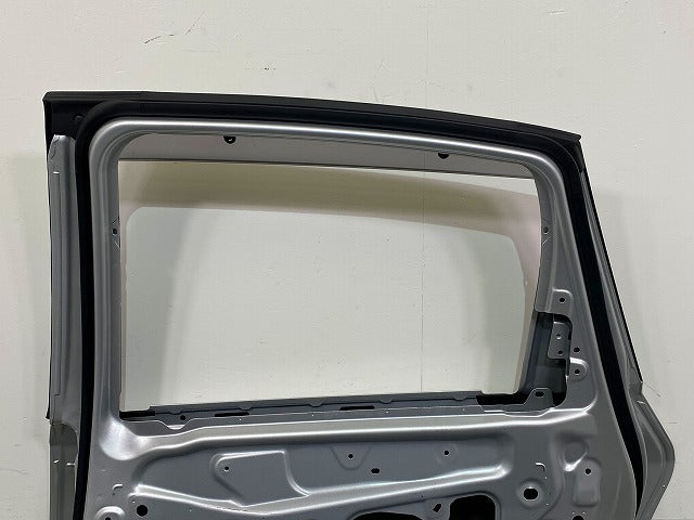 オーラ AURA/ノート NOTE FE13/FSNE13/E13/SNE13 純正 右 ドア バイザー付 ブリリアントシルバーメタリック K23 日産(149008)