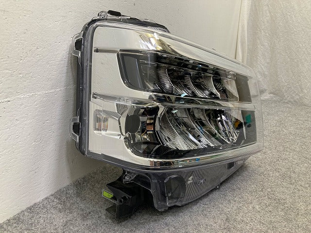 ハイゼット カーゴ S700V S710V S700W S710W 純正 右 ヘッドライト/ランプ LED レベライザー 刻印エR ICHIKOH A011/81110-B5210(149034)
