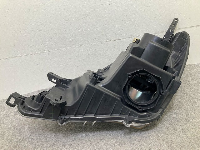 ソリオ/デリカD:2 MA15S/MB15S 純正 右 ヘッドライト/ランプ キセノン HID AFS無 AL Automotive Lighting LE10G6223 スズキ(149039)