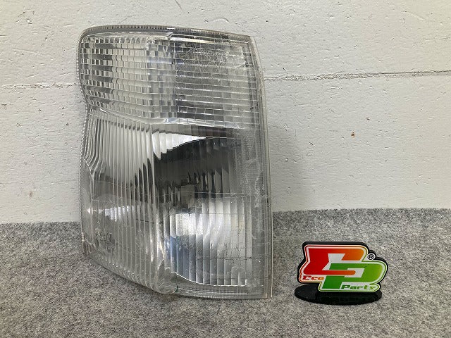 キャラバン E25/CQGE25/CWGE25/QE25/QGE25/SE25/SGE25 純正 右 ウィンカー ハロゲン KOITO 210-24774 日産(149041)