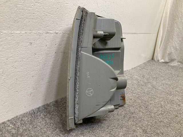キャラバン E25/CQGE25/CWGE25/QE25/QGE25/SE25/SGE25 純正 右 ウィンカー ハロゲン KOITO 210-24774 日産(149041)