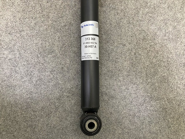 新品!A4 8E系 社外 リア ショック アブソーバー SACHS ザックス 313 368 313368 アウディ(149055)