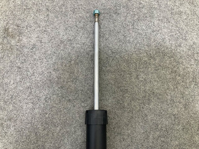 新品!A4 8E系 社外 リア ショック アブソーバー SACHS ザックス 313 368 313368 アウディ(149056)
