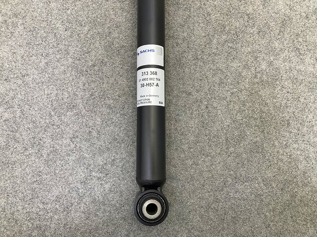 新品!A4 8E系 社外 リア ショック アブソーバー SACHS ザックス 313 368 313368 アウディ(149057)