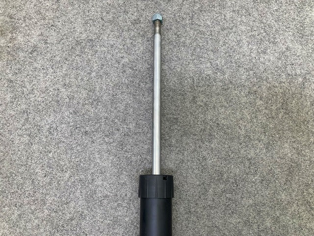 新品!A4 8E系 社外 リア ショック アブソーバー SACHS ザックス 313 368 313368 アウディ(149058)