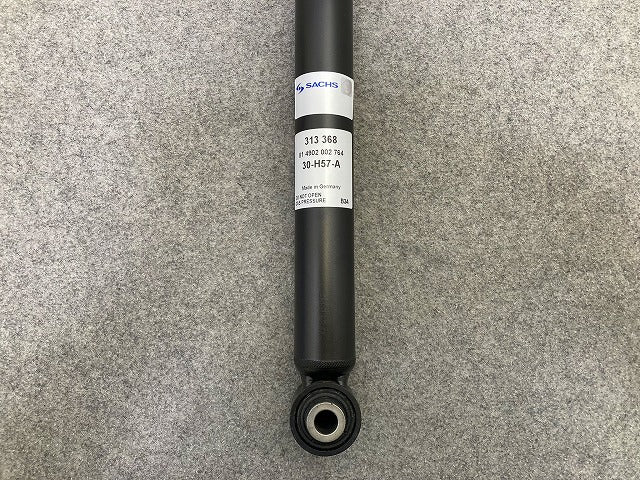 新品!A4 8E系 社外 リア ショック アブソーバー SACHS ザックス 313 368 313368 アウディ(149060)