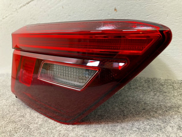 新品!ティグアン 5N系/2017- 純正 左 テールランプ/ライト/レンズ LED HELLA 5NA 945 093 5NA945093G フォルクスワーゲン(149071)