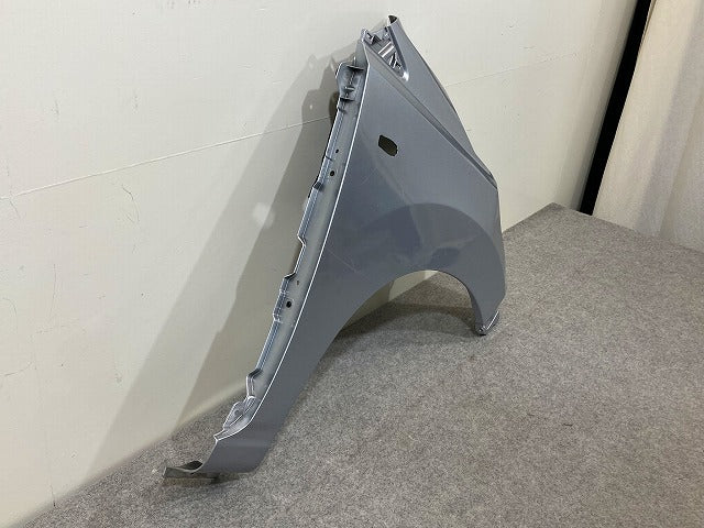 ミライース LA350S/LA360S 純正 右 フロント フェンダー 53811-B2A90 ブライトシルバーメタリック S28 ダイハツ(149075)