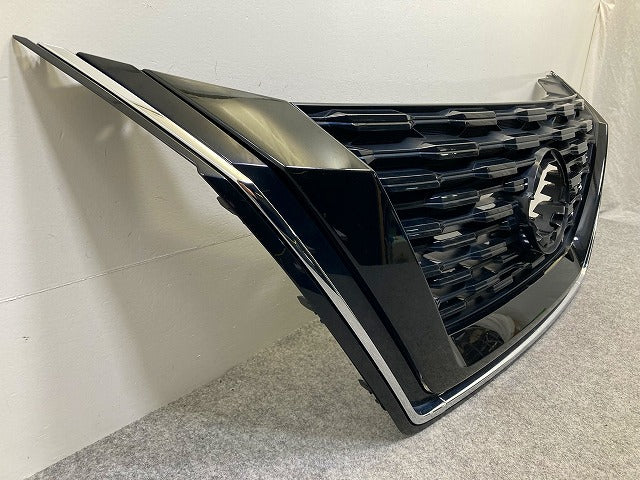 エクストレイル/X-TRAIL T33/SNT33 純正 フロント グリル/ラジエーターグリル 62310 6RU0A/B/C/D  日産(149077)