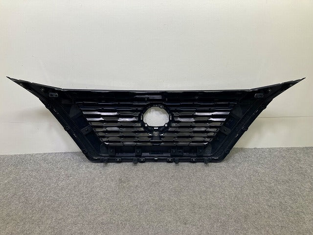 エクストレイル/X-TRAIL T33/SNT33 純正 フロント グリル/ラジエーターグリル 62310 6RU0A/B/C/D  日産(149077)