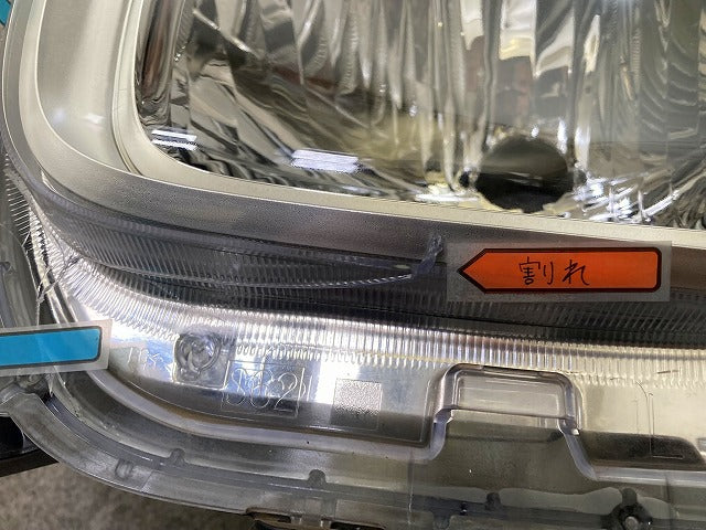 ジャンク!スペーシア MK53S 純正 左 ヘッドライト/ランプ ハロゲン レベライザー 刻印D ICHIKOH 1958 35320-79R03 スズキ(149079)