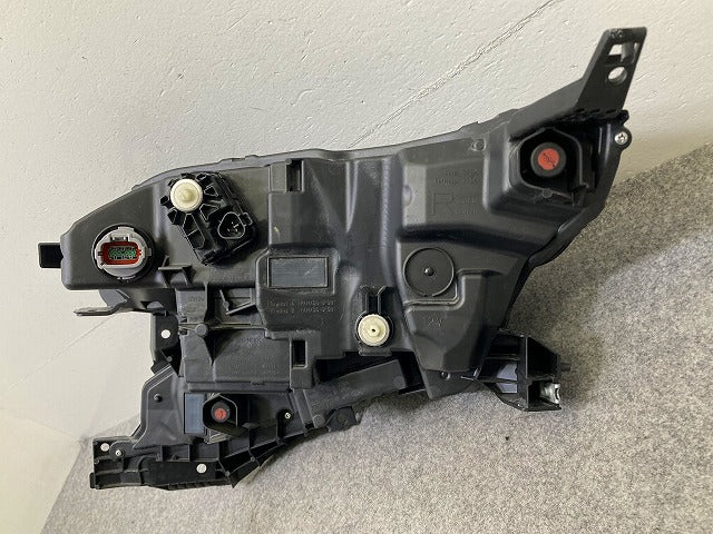 サクラ/SAKURA B6AW 純正 右 ヘッドライト/ランプ LED レベライザー 刻印T KOITO 100-2378H 日産(149081)