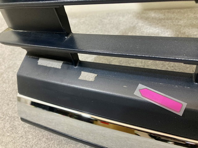 ノア NOAH 90系/MZRA90W/MZRA95W/ZWR90W/ZWR95W 純正 フロント グリル/ラジエーターグリル カメラ穴付 53112-V1020 トヨタ(149104)
