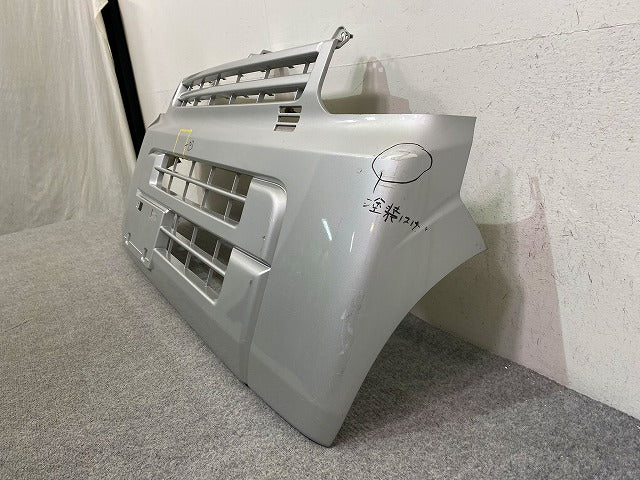 エブリィバン DA17V 純正 フロント バンパー 71711-64P0 シルキーシルバーメタリック Z2S スズキ(149106)