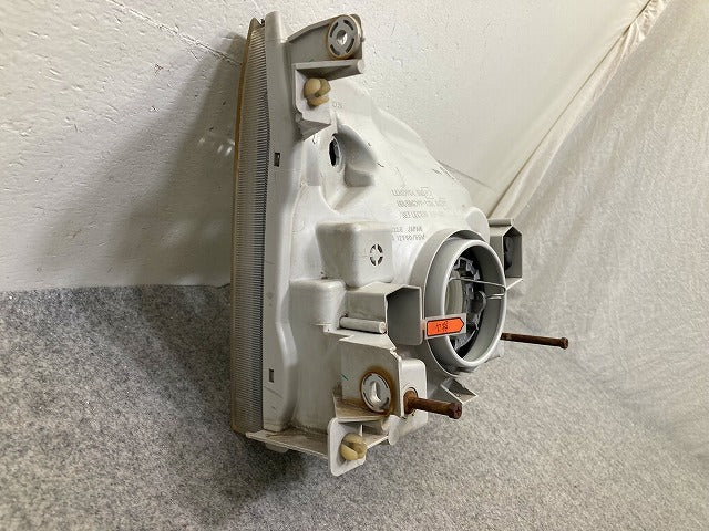 キャラバン E25/CQGE25/CWGE25/QE25/QGE25/SE25/SGE25 純正 左 ヘッドライト/ランプ ハロゲン 刻印V KOITO 100-24774 日産(149111)