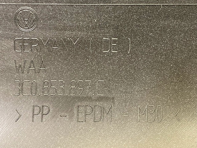 新品!パサート 3C 純正 前期 左 サイドステップ/サイドスカート カバー 3C0.853.897C 3C0853897CGRU サフ フォルクスワーゲン(149115)
