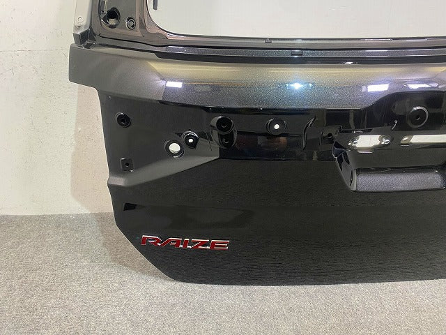 ライズ A200A/A210A/A201A/A202A リアゲート/バックドア/リアハッチ 67500-B1210 ブラックマイカメタリック X07(149131)