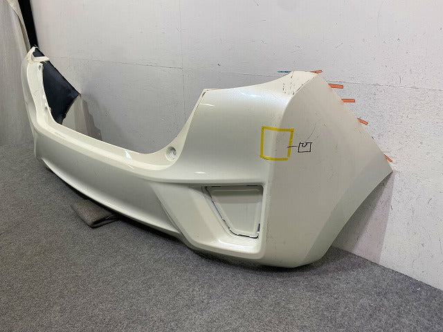 フィット GK3/GK4/GK5/GK6 純正 前期中期 リア バンパー 71501-T5A-0000 ホワイト ホンダ(149151)